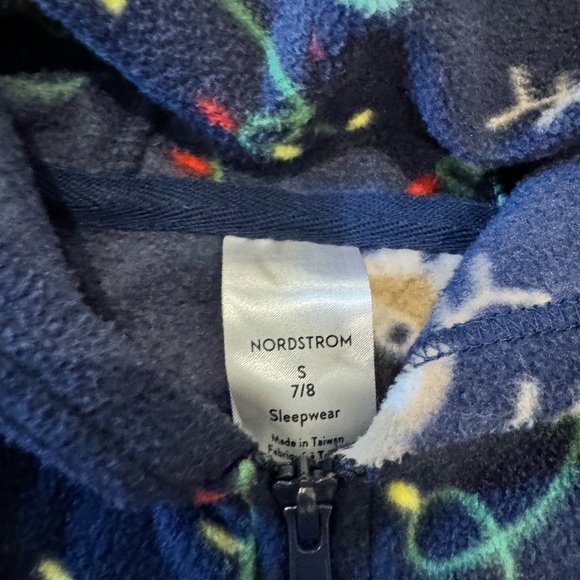 KIDS size 7/8 Nordstrom reindeer onsie pjs - Picture 3 of 3